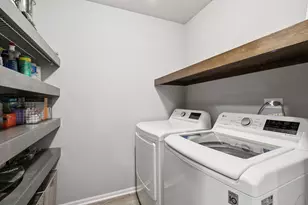879 Sioux Dr, Round Lake Heights, IL 60073 - Photo 13