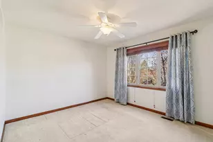 143 Pineridge Dr S, Oswego, IL 60543 - Photo 25