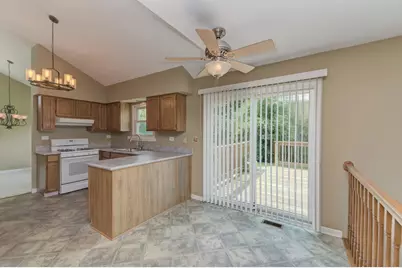 1327 Northgate Drive, Bartlett, IL 60103 - Photo 9