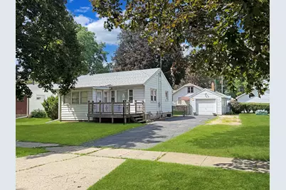 720 W American Street, Freeport, IL 61032 - Photo 15