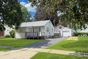 720 W American St, Freeport, IL 61032 - Photo 15