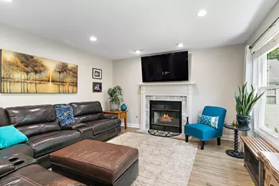 [Address not provided], West Dundee, IL 60118 - Photo 13