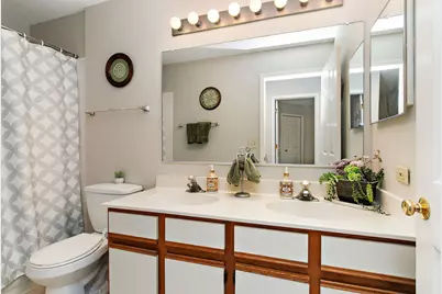 [Address not provided], West Dundee, IL 60118 - Photo 23