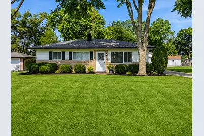1203 N Chapel Hill Road, McHenry, IL 60051 - Photo 1