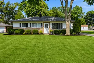 1203 N Chapel Hill Rd, McHenry, IL 60051 - Photo 1