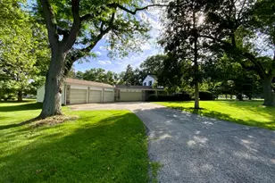 809 McClaran Ave, Aurora, IL 60506 - Photo 27