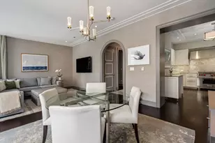118 E Erie St, Chicago, IL 60611 - Photo 5