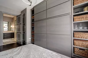 118 E Erie St, Chicago, IL 60611 - Photo 21