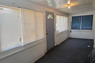 614 N Butrick St, Waukegan, IL 60085 - Photo 3
