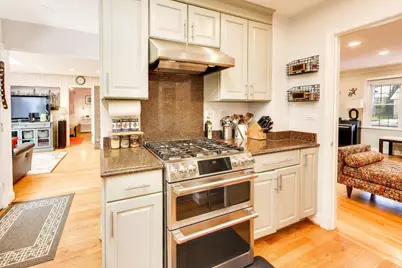 1884 Penfold Place, Northbrook, IL 60062 - Photo 7