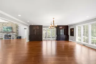 419 Caesar Dr, Barrington Hills, IL 60010 - Photo 5