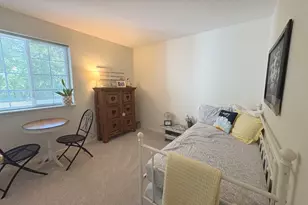 259 W Treehouse Ln W, Round Lake, IL 60073 - Photo 9