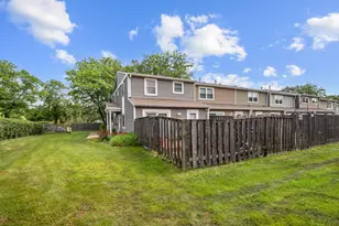 818 Dunbar Ct, Schaumburg, IL 60194 - Photo 19