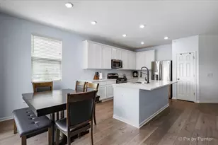 466 Comstock Rd, South Elgin, IL 60177 - Photo 15