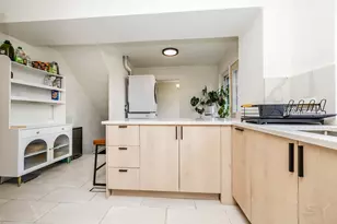 7535 Kenton Ave, Skokie, IL 60076 - Photo 9