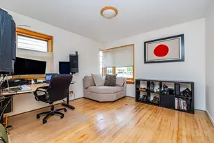 7535 Kenton Ave, Skokie, IL 60076 - Photo 15