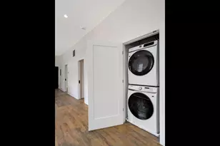 846 N Ashland Ave, Chicago, IL 60622 - Photo 17