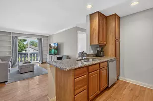 868 Bristol Dr, Barrington, IL 60010 - Photo 5