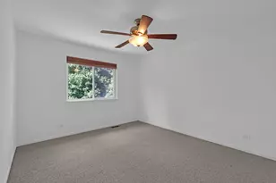 25880 W Brooks Farm Rd, Round Lake, IL 60073 - Photo 21