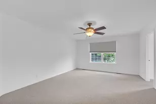 25880 W Brooks Farm Rd, Round Lake, IL 60073 - Photo 15