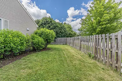 25880 W Brooks Farm Road, Round Lake, IL 60073 - Photo 27