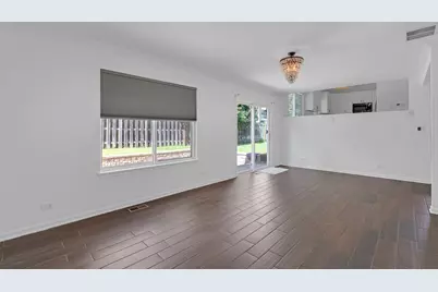 25880 W Brooks Farm Road, Round Lake, IL 60073 - Photo 11