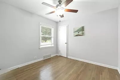 5701 S Mobile Avenue, Chicago, IL 60638 - Photo 7