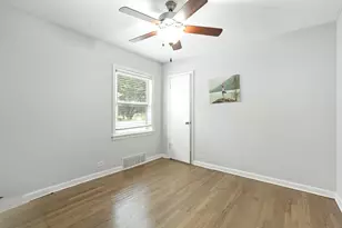 5701 S Mobile Ave, Chicago, IL 60638 - Photo 7