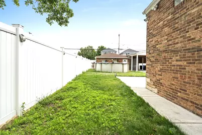 5701 S Mobile Avenue, Chicago, IL 60638 - Photo 27