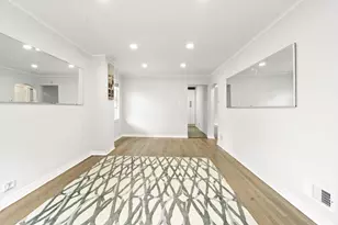 5701 S Mobile Ave, Chicago, IL 60638 - Photo 3