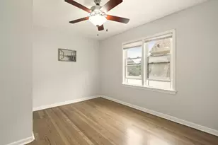 5701 S Mobile Ave, Chicago, IL 60638 - Photo 9