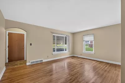 911 21st Street, Rockford, IL 61108 - Photo 5