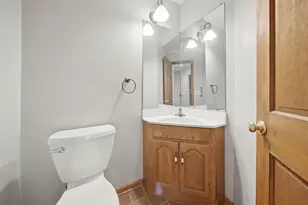 138 Woodland Dr, Plano, IL 60545 - Photo 11