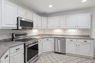 138 Woodland Dr, Plano, IL 60545 - Photo 7
