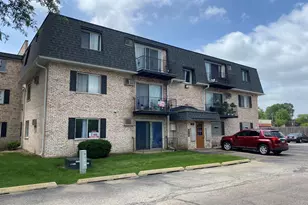 1321 N Baldwin Ct, Palatine, IL 60074 - Photo 13