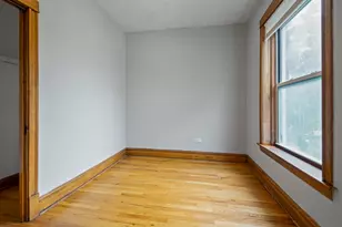 4737 N Kildare Ave, Chicago, IL 60630 - Photo 9