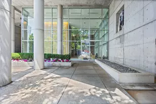 510 W Erie St, Chicago, IL 60654 - Photo 25