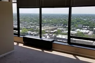 5445 N Sheridan Rd, Chicago, IL 60640 - Photo 9