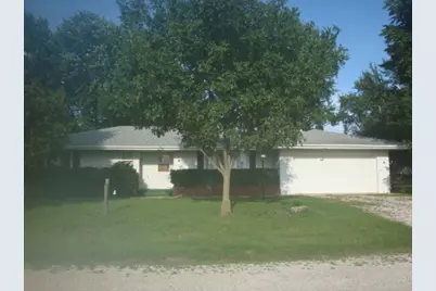 498 Park Street, Cissna Park, IL 60924 - Photo 1