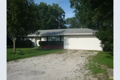 498 Park Street, Cissna Park, IL 60924 - Photo 3