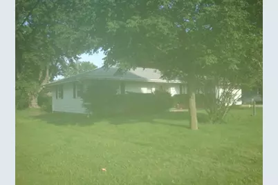 498 Park Street, Cissna Park, IL 60924 - Photo 3