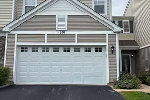 1991 Cobblestone Dr, Carpentersville, IL 60110 - Photo 1