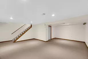 317 Lincoln Ct, Bloomingdale, IL 60108 - Photo 11