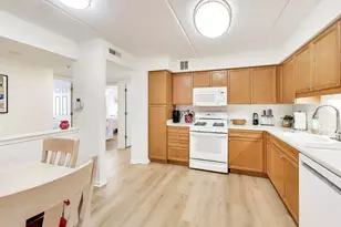 6807 N Milwaukee Ave, Niles, IL 60714 - Photo 11