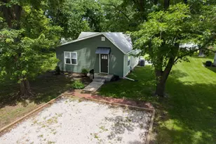 314 N 2nd Ave, Chenoa, IL 61726 - Photo 25