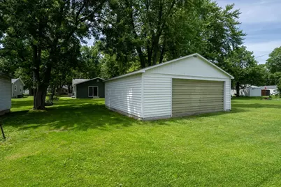 314 N 2nd Avenue, Chenoa, IL 61726 - Photo 29