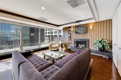 201 E Chestnut Street #18F, Chicago, IL 60611 - Photo 19