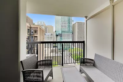 201 E Chestnut Street #18F, Chicago, IL 60611 - Photo 9