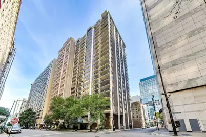 201 E Chestnut Street #18F, Chicago, IL 60611 - Photo 1