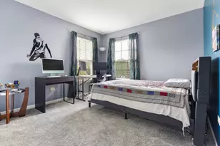 460 Vaughn Cir, Aurora, IL 60502 - Photo 17